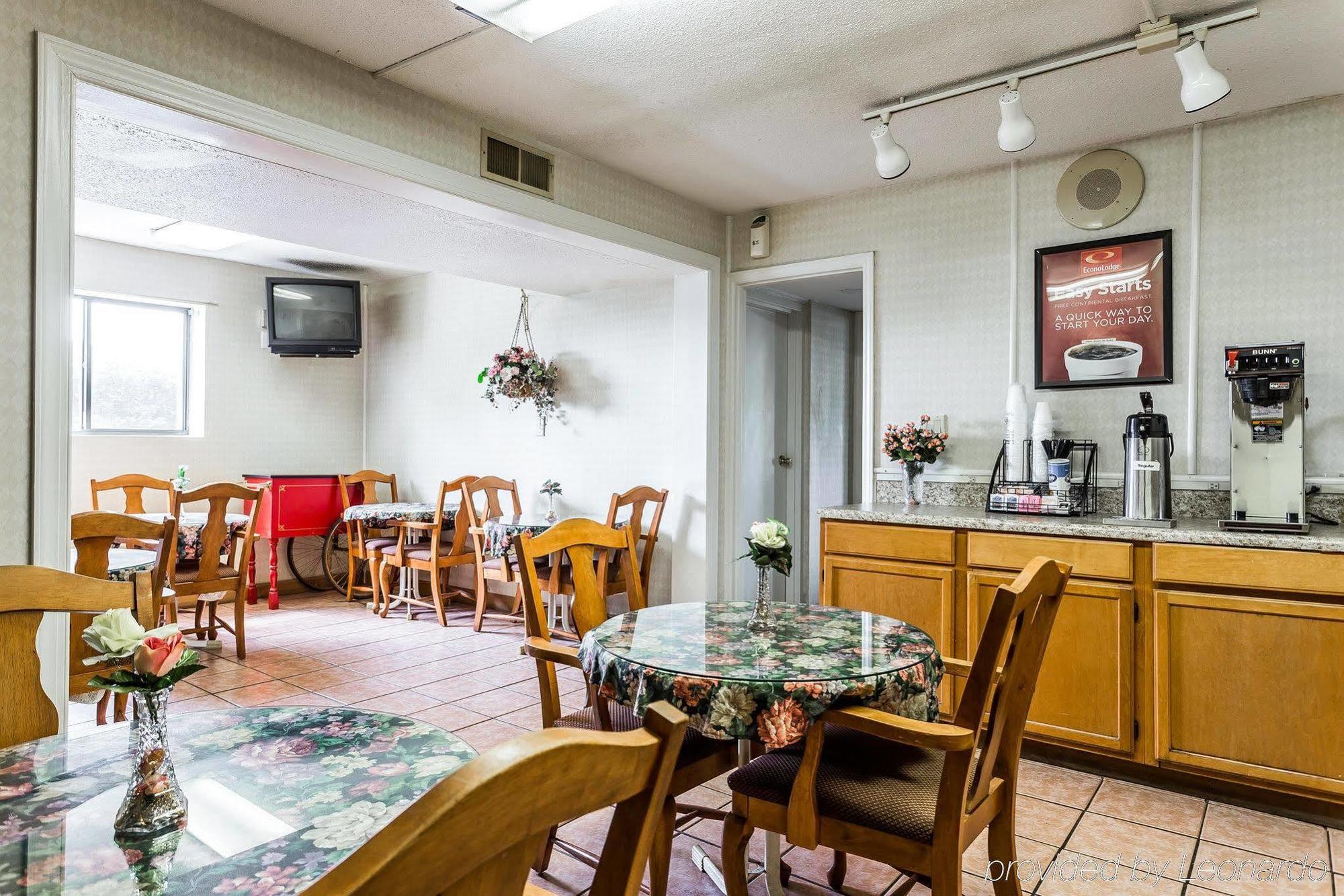 Econo Lodge Inn & Suites Matthews - Charlotte Екстериор снимка