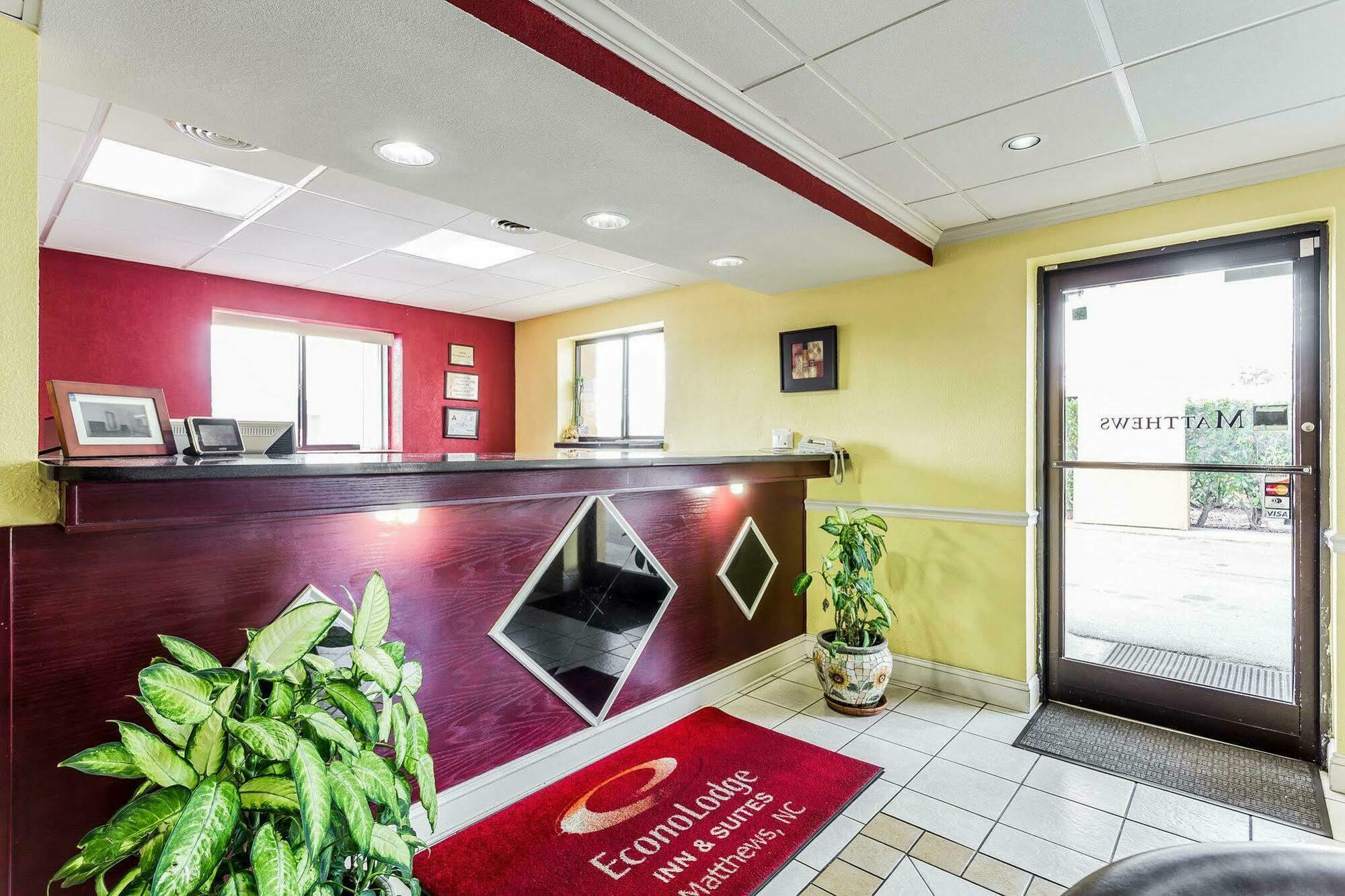 Econo Lodge Inn & Suites Matthews - Charlotte Екстериор снимка