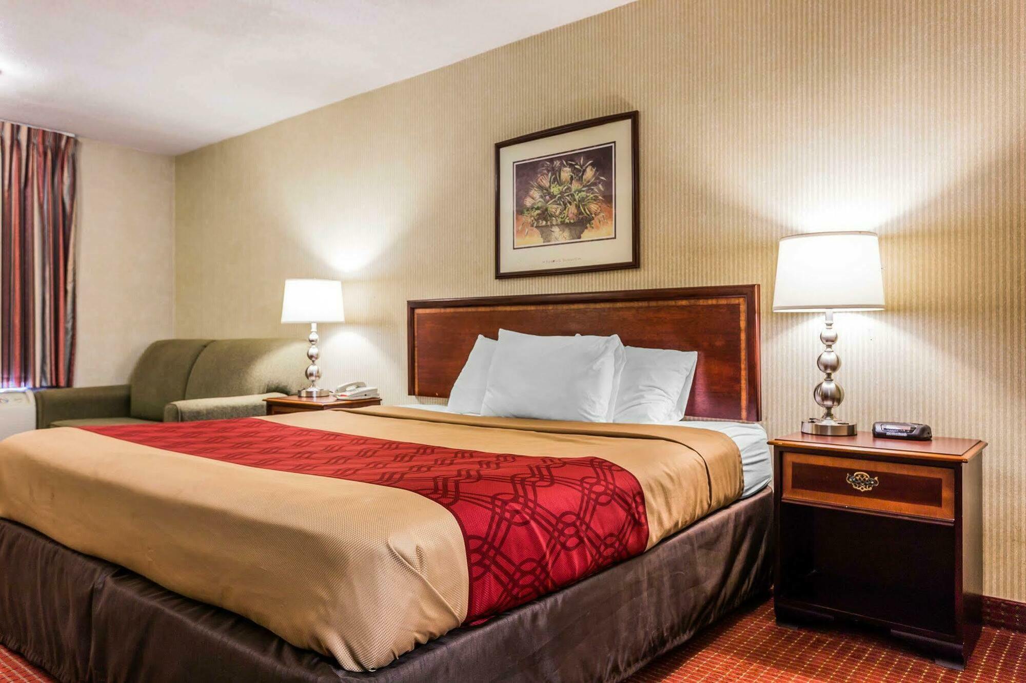 Econo Lodge Inn & Suites Matthews - Charlotte Екстериор снимка